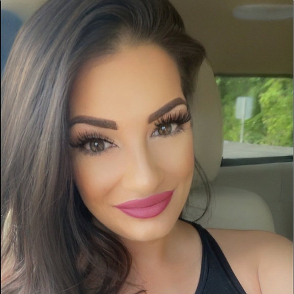 Hi my name is Crystal - Picture 2 of 8